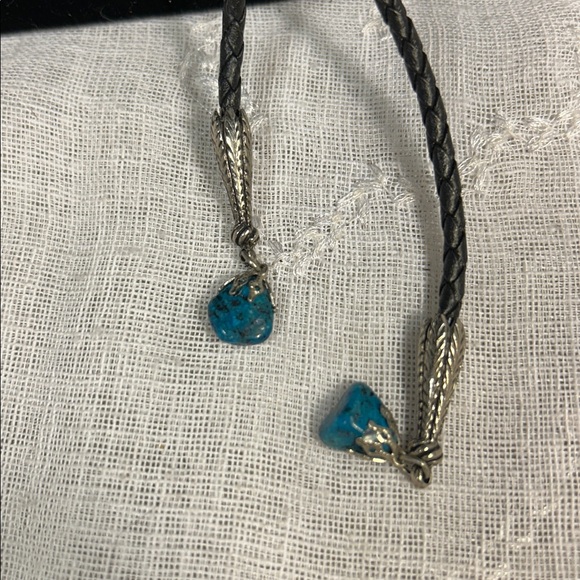 Vintage Bolo tie western leather and ornate medallion turquoise - Picture 5 of 11